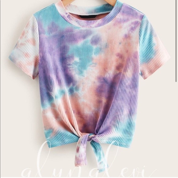 Tops - Pastel tie dye crop top